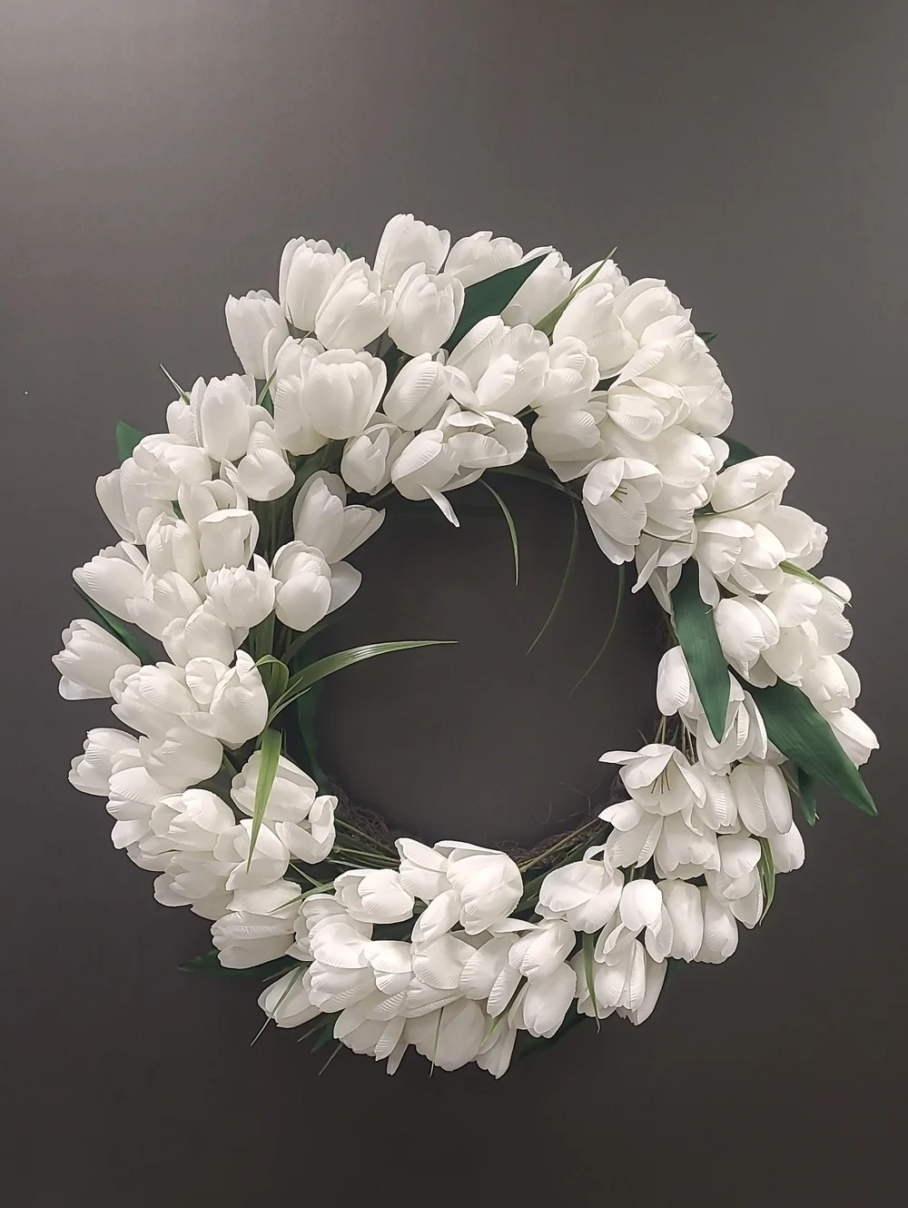 Faux White Tulip Wreath with Green Leaves